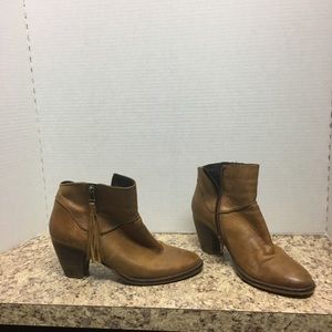 Steve Madden boots